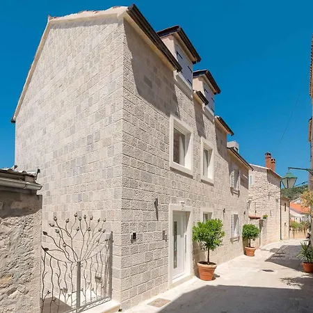 Villa Hvar Majestic: Seaside Centre Retreat Hvar Town