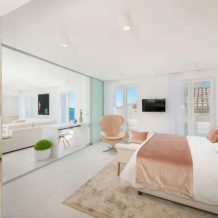Villa Hvar Majestic: Seaside Centre Retreat *
